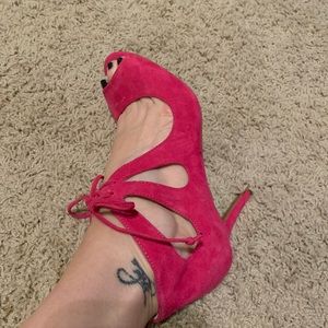 Violet & Red Cassandra pink suede heels